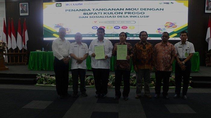Penandatanganan Nota Kesepahaman (MoU) antara Pemkab Kulon Progo dengan SIGAB. (Source: Humas Pemkab Kulon Progo)