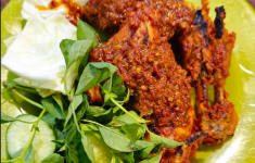 Ayam Pedas Artomoro