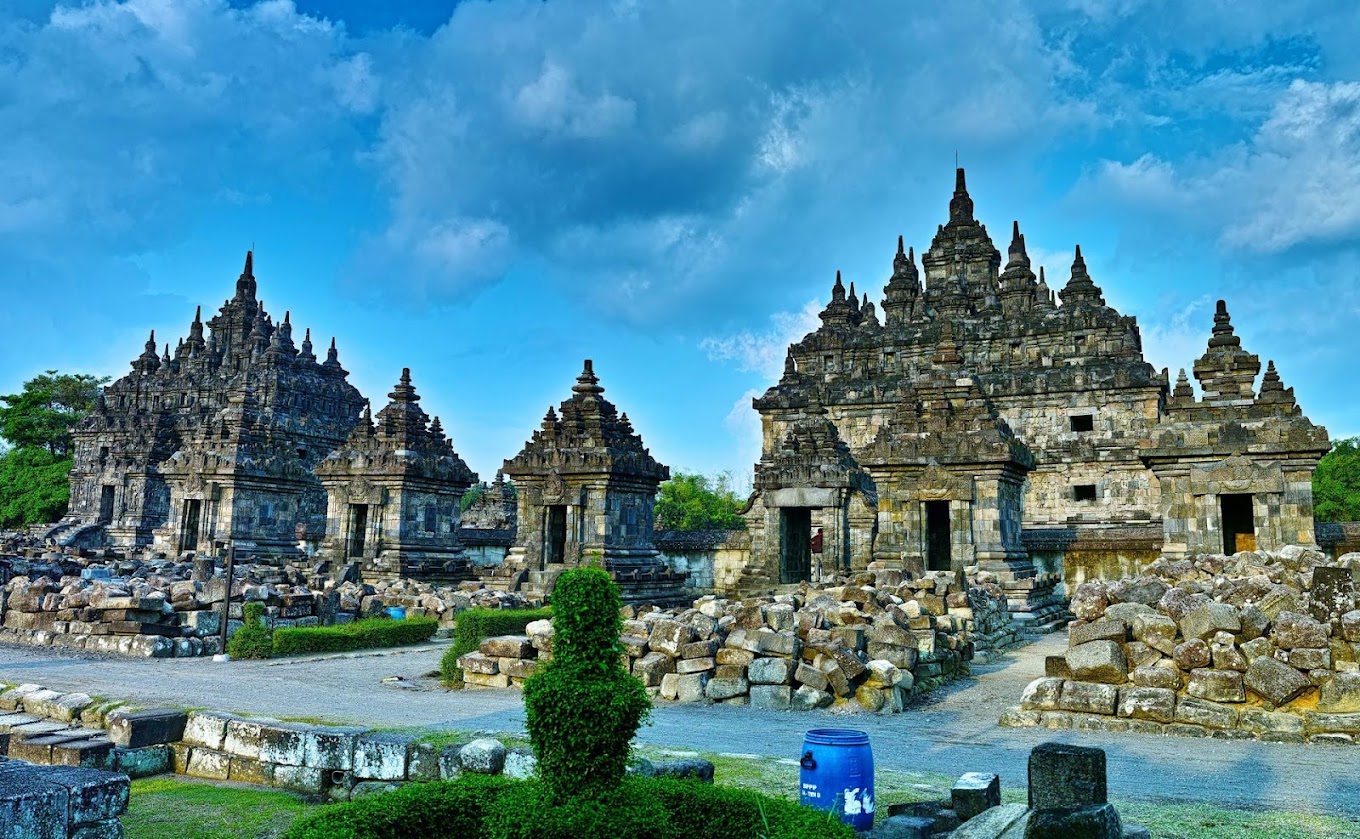 8 Wisata Candi Terbaik di Jogja, Wajib Kamu Kunjungi Saat Akhir Pekan! 5 Candi Plaosan