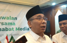 Ketua PBNU Gus Yahya minta maaf usai viral undang akademisi zionis Peter Berkowitz, mengaku khilaf kecolongan.