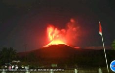 Erupsi Gunung api Lewotobi Laki-laki pada Jumat (1/8) (Source: PVMBG, Badan Geologi, KESDM)