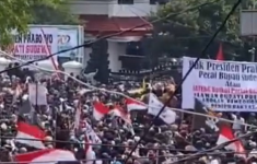 DPRD Tindaklanjuti Tuntutan Pemakzulan Bupati Pati Sudewo (Foto: X)