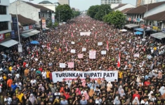 Warga Tuntut Pemakzulan Bupati Pati, Sudewo Tegas Tolak Mundur (Foto: X)