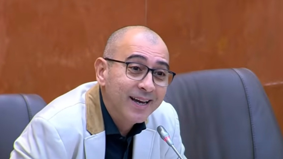 Anggota Komisi VI DPR RI Nasim Khan usul gerbong kereta khusus merokok. (tangkapan layar)