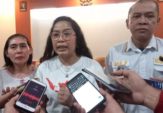 Juru bicara Paguyuban Pelangi, Hetta Mahendrati Latu Meten. (Source: Kumparan)