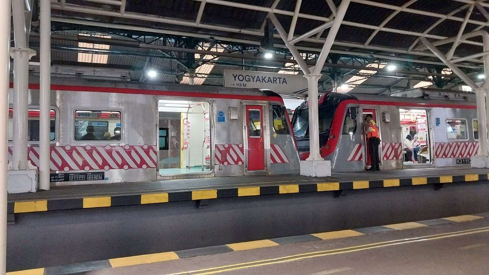 KRL Jogja-Solo (Source: RRI)