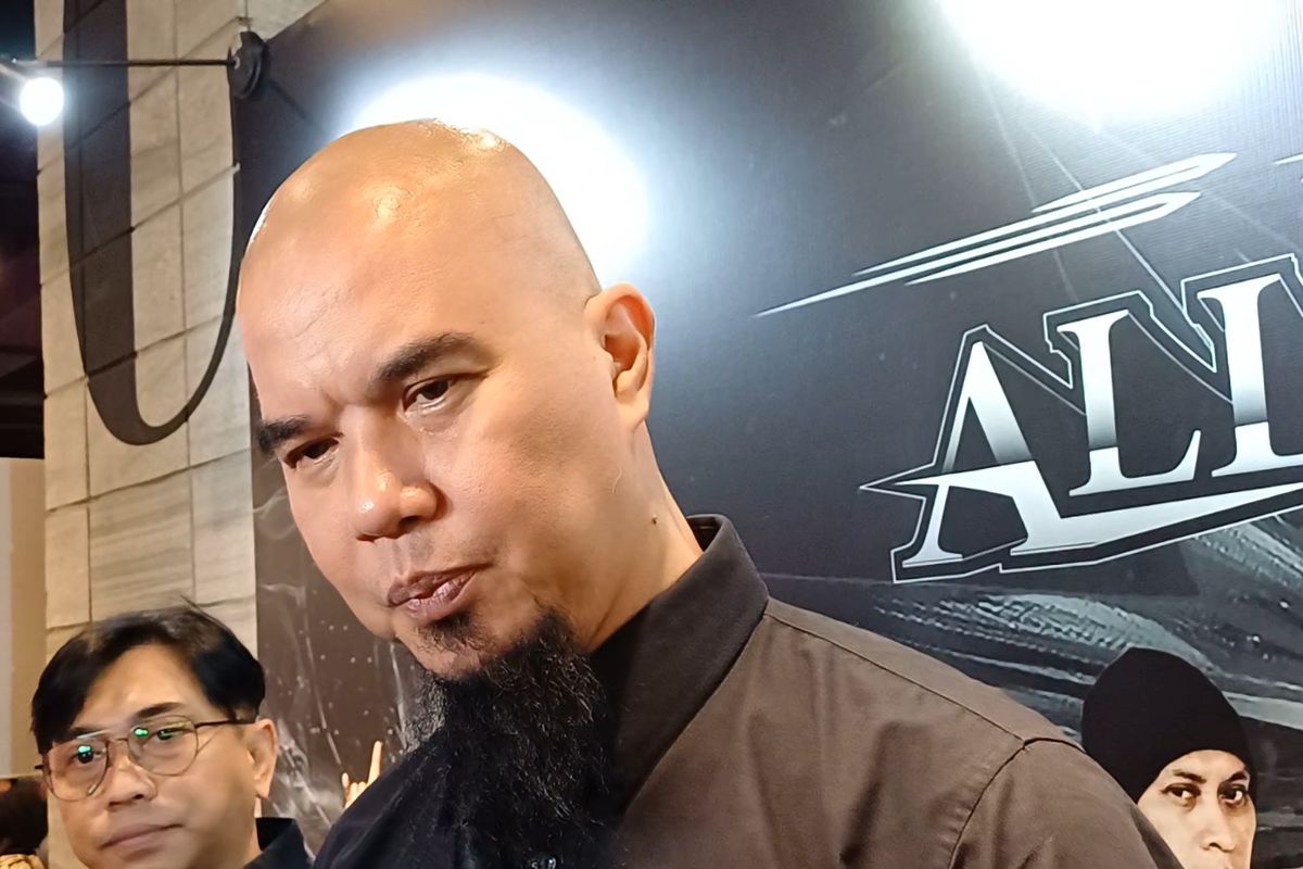 Musisi Ahmad Dhani (Source: Kompas)