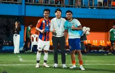 Shin Tae-yong bersama Pratama Arhan (kiri) dan Asnawi Mangkualam (kanan). (Source: instagram @shintaeyong7777)