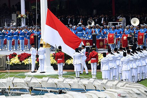 Upacara 17 Agustus (Source: Wikipedia)