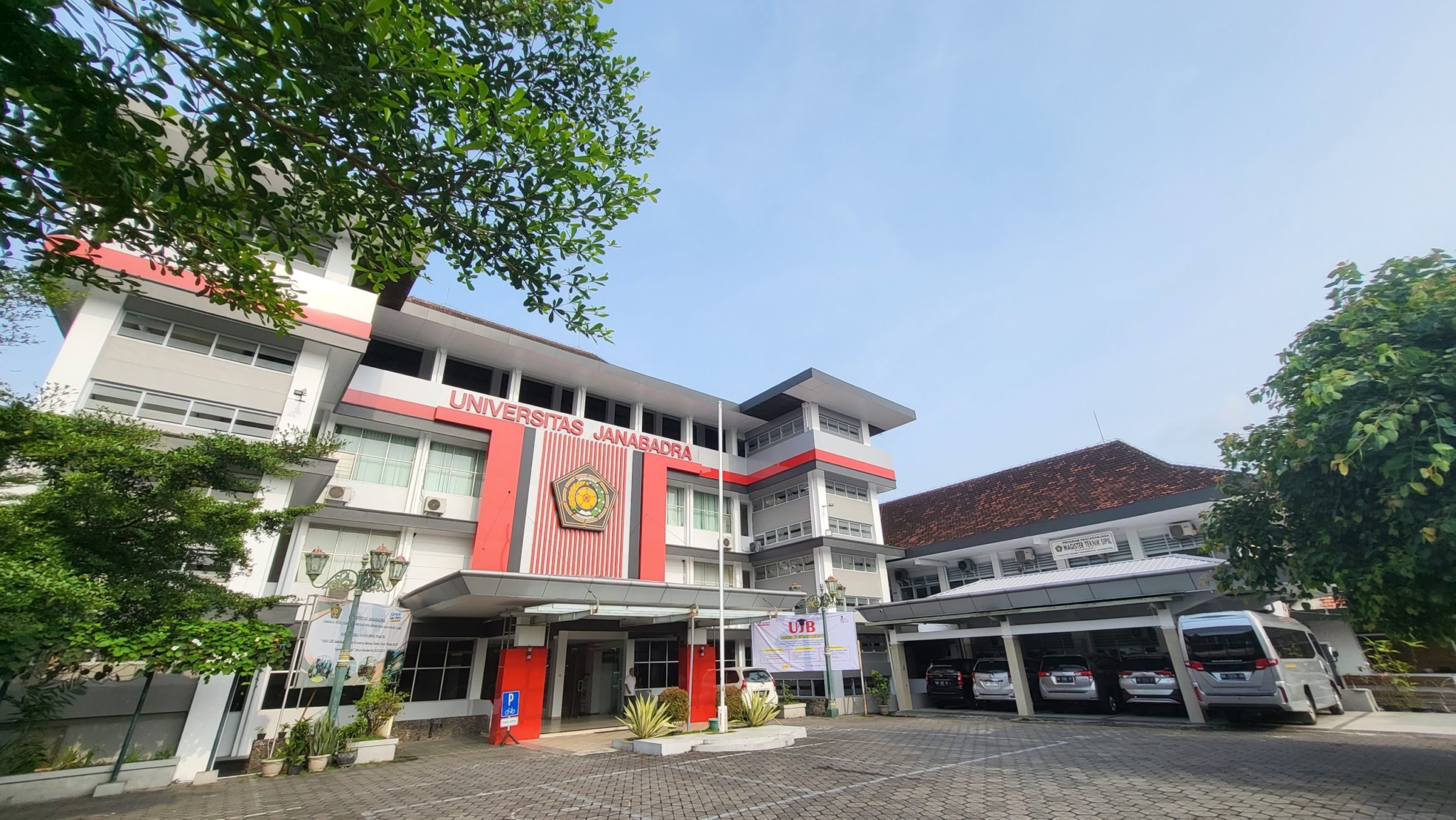 Pilihan Kampus Kelas Karyawan di Jogja