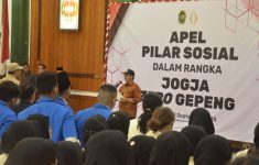Pemerintah Kota Yogyakarta menargetkan program Jogja Zero Gepeng sebagai langkah serius menangani gelandangan, pengemis, dan pengamen (gepeng).