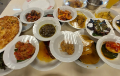 7 Rumah Makan Nasi Padang Otentik di Jogja yang Wajib Kamu Coba