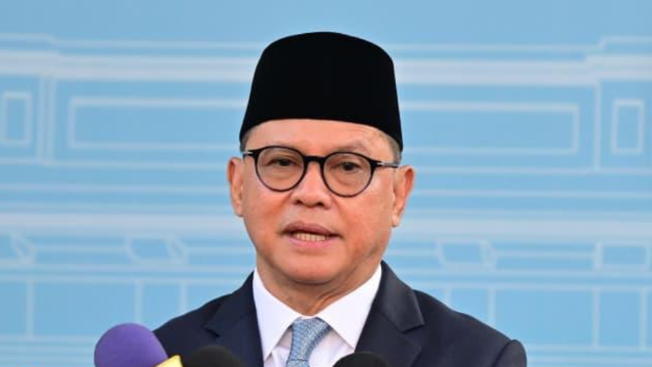 • Menteri Perlindungan Pekerja Migran Indonesia/Kepala P2MI Mukhtarudin, menggantikan Abdul Kadir Karding (foto BPMI Setpres)