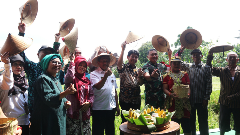 upacara wiwitan di Kelurahan Wirogunan pada Rabu (17/9).