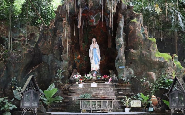 Gua Maria Sriningsih Jogja (Source Google Maps)