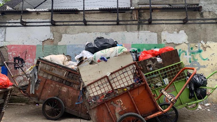 Ilustrasi gerobak sampah (Source: Detik)