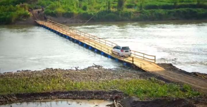 Jembatan apung Bantul-Kulon Progo (Source: Baca Jogja)