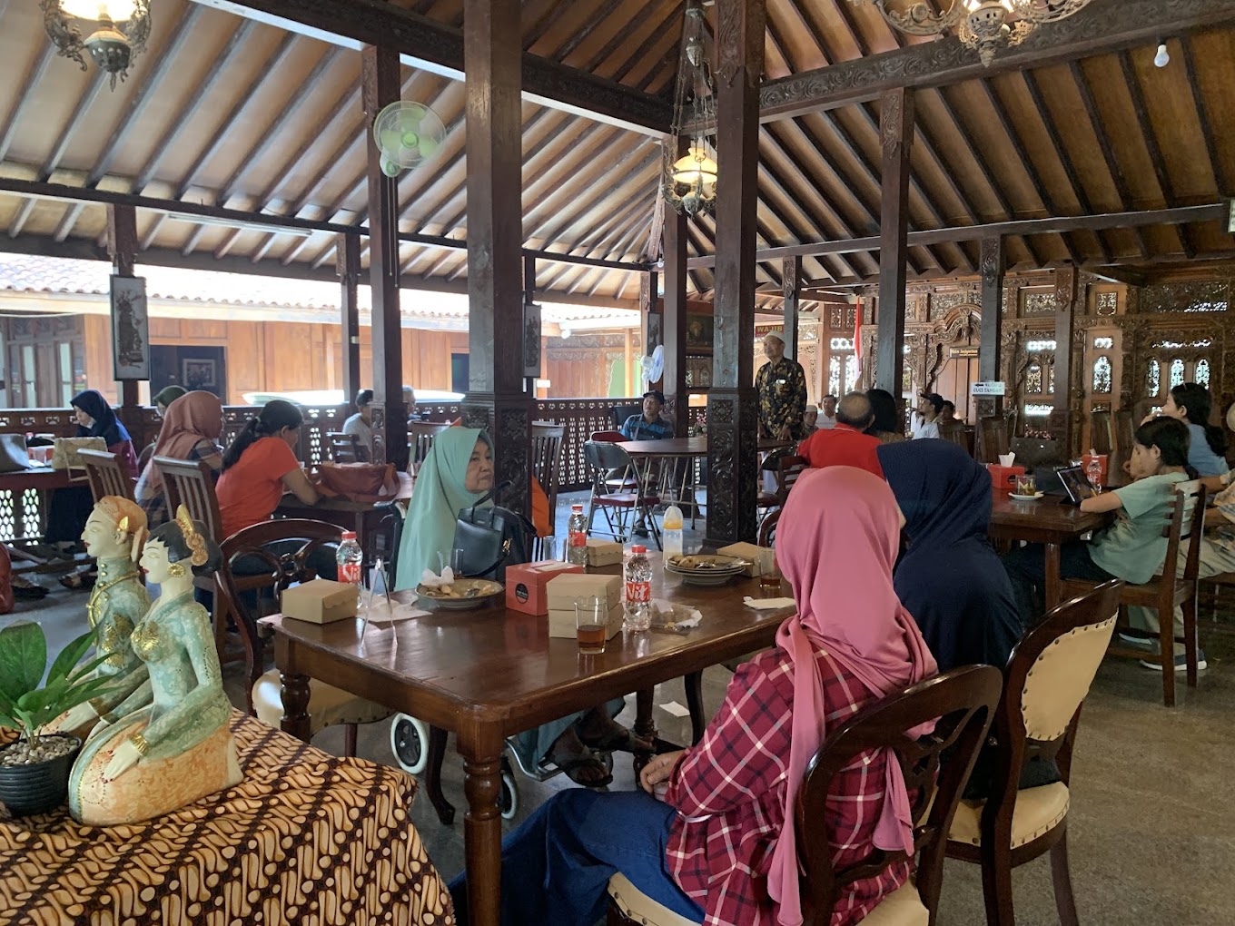 Joglo Resto Jeron Beteng (Source: Google Maps)