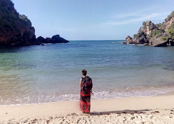 Kunjungan wisatawan ke Pantai Torohuda di Gunungkidul. (Source: Google Maps)