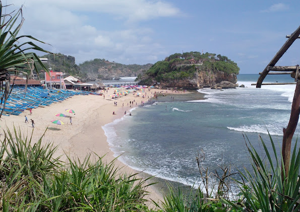 Pantai Drini Gunungkidul