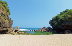 Pantai Torohudan di Gunungkidul (Source: Google Maps)