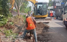 Pembangunan jalan di Ngawen–Kenteng (Source Berita Jogja)