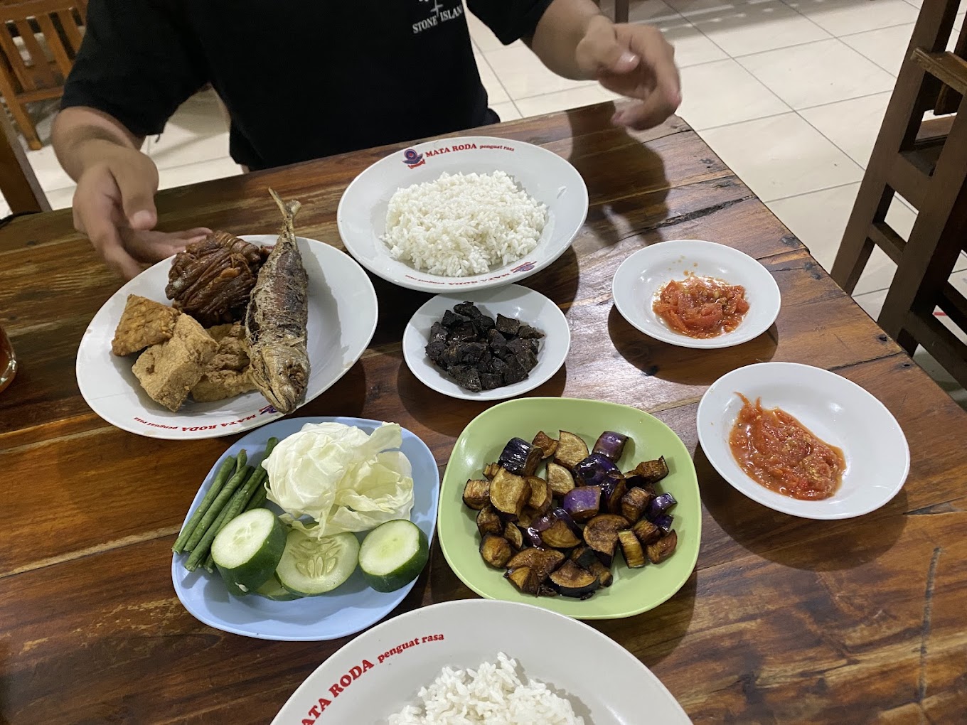 Sambal Mentah Bu Saring (Source Google Maps)