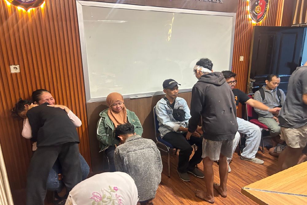 Sebelumnya para pelajar diamankan Polda DIY karena aksi demo, tetapi saat ini sudah bertemu orang tua dan dipulangkan (31/8). (Source: Polda DIY)