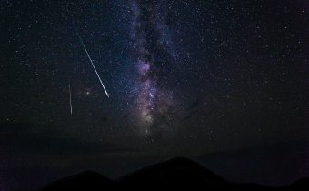 3 Fenomena Astronomi Oktober 2025 Ada Hujan Meteor dan Komet, Bagaimana Cara Lihatnya? (Foto: Unsplash)