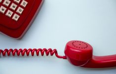 BGN Buka Hotline MBG, Warga Bisa Langsung Lapor Kasus Keracunan ke Pusat (foto: Unsplash)