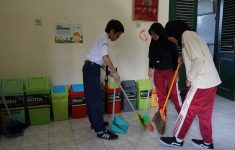 Mas JOS Masuk Sekolah di SMPN 5 Yogyakarta