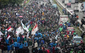 Ilustrasi mahasiswa demo hari ini di Jakarta (Source: Liputan 6)