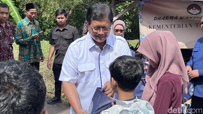 Wamen transmigrasi tinjau desa translok imogiri