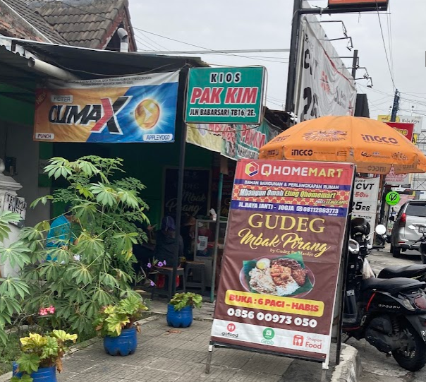 Gudeg Mbak Pirang Jogja, Surga Kuliner Manis Pedas Favorit Wisatawan 2 Gudeg Mbak Pirang (Source: Google Maps)