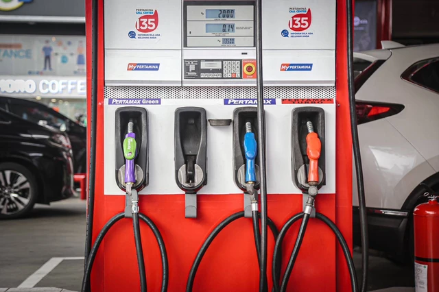 Harga BBM Pertamina Naik per 1 November 2025, Ini Daftar Lengkap Terbarunya 3 Ilustrasi POM Bensin Pertamina (Source: Kumparan)