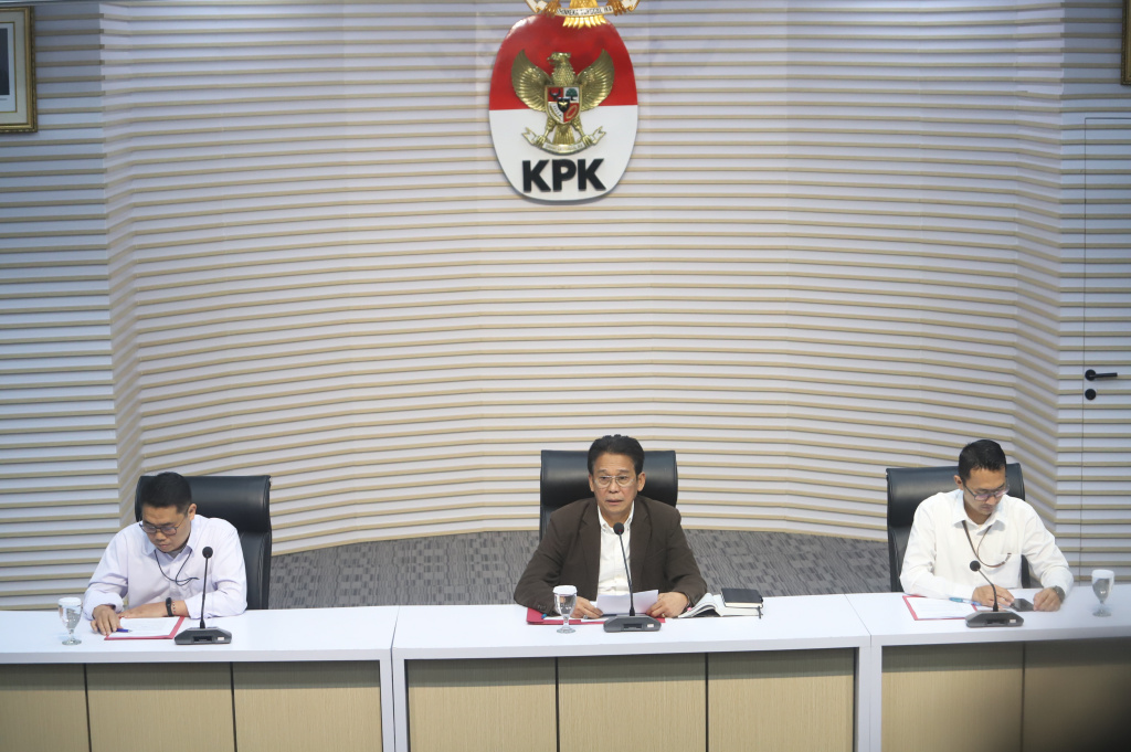 KPK menetapkan tersangka kasus korupsi Riau. (Source: Sinpo)