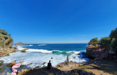 Pantai Ngondo Gunungkidul (Source: Google Maps)