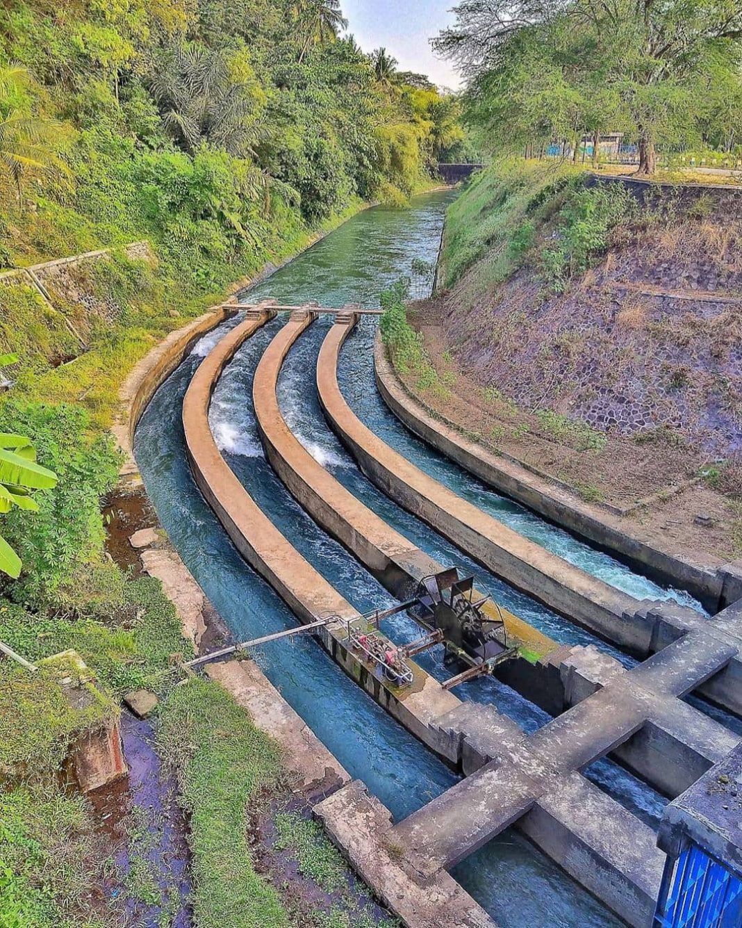 Wisata Alam Selokan Mataram (Source: Visiting Jogja)