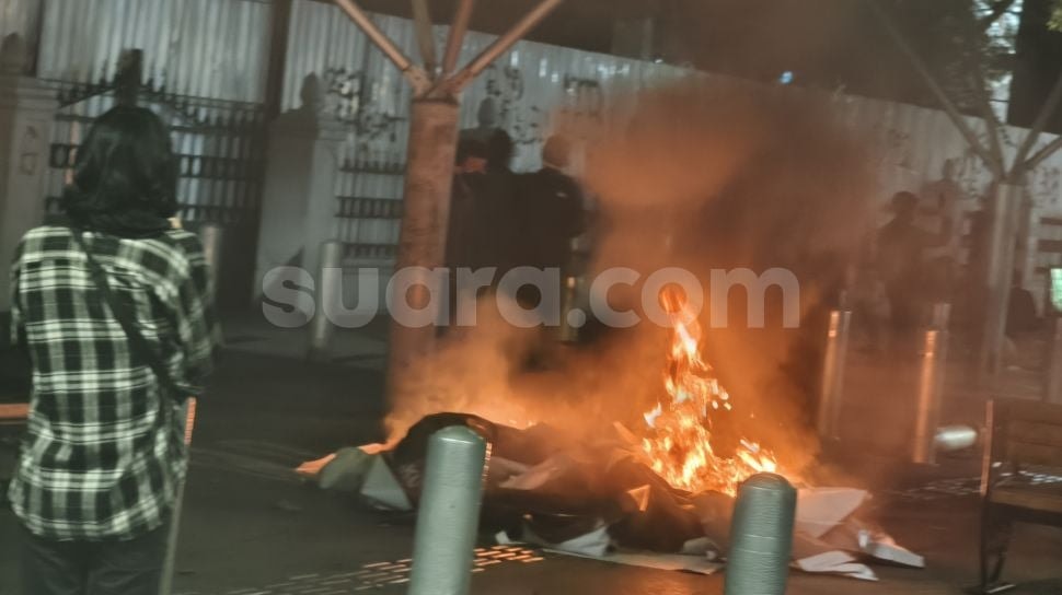 Ketegangan Demo Sumpah Pemuda di Malioboro Berujung Bentrok, Water Cannon Dikerahkan