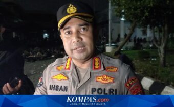 Polisi Tembakkan Gas Air Mata untuk Bubarkan Massa Ricuh di Yogyakarta